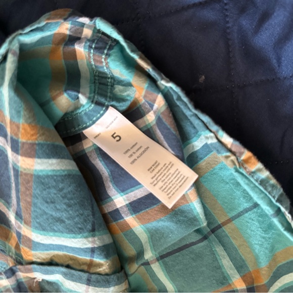 Child’s size 4T and 5. Bergamo New York and Oshkosh b’gosh - Picture 6 of 10